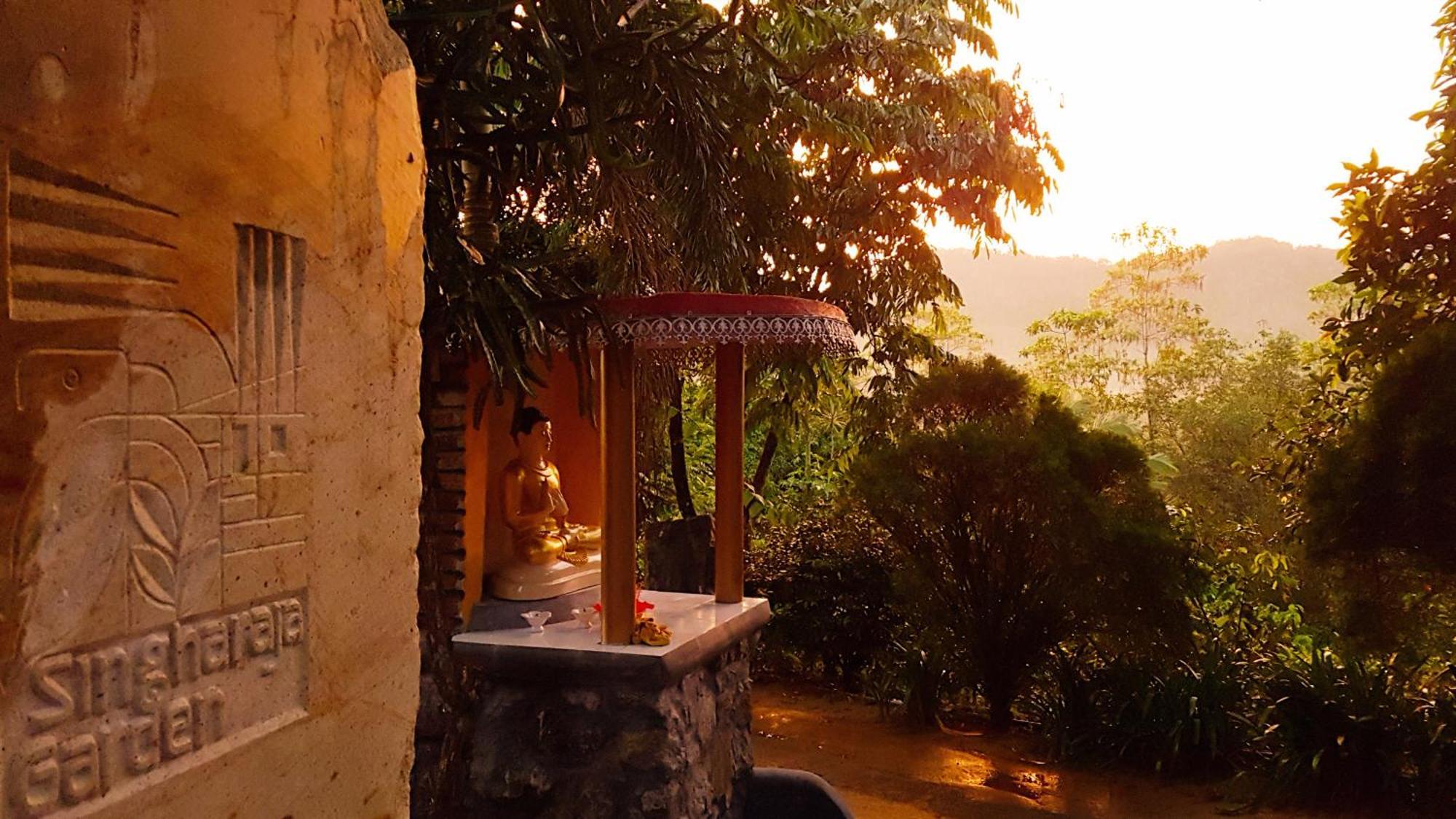 Singharaja Garden Agro Eco Lodge Pelawatta  Esterno foto